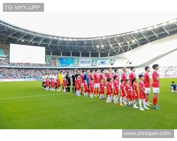 任加足球球星的传奇之路：从草根到世界舞台的崛起与荣耀