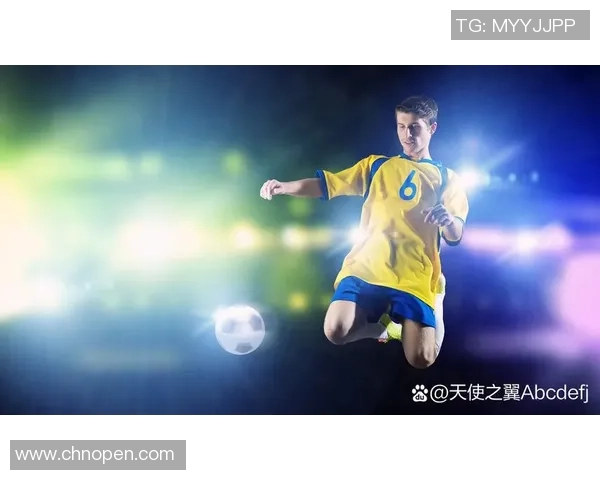 体验足球明星的荣耀与挑战，感受绿茵场上顶级球员的日常与梦想