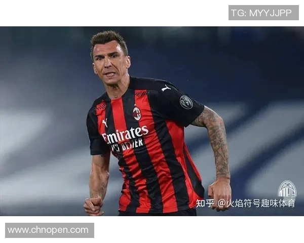 聚焦全球顶级球星加盟足球队伍的实力对比与未来发展趋势分析