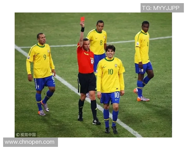 足球巨星荣耀时刻高清海报集聚展现精彩比赛瞬间 足球巨星荣耀时刻高清海报集聚展现精彩比赛瞬间