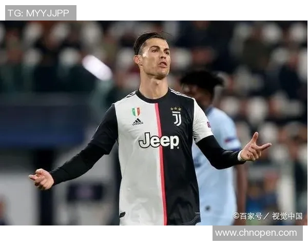 足球球星专属战靴大盘点 揭秘顶级球员为何偏爱这些鞋款