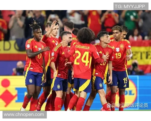 足球球星进球后激情奔跑瞬间展现奋力拼搏与荣耀时刻